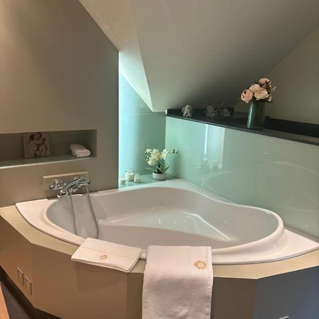 Sophia Rooms 14 Maasmechelen Extérieur photo